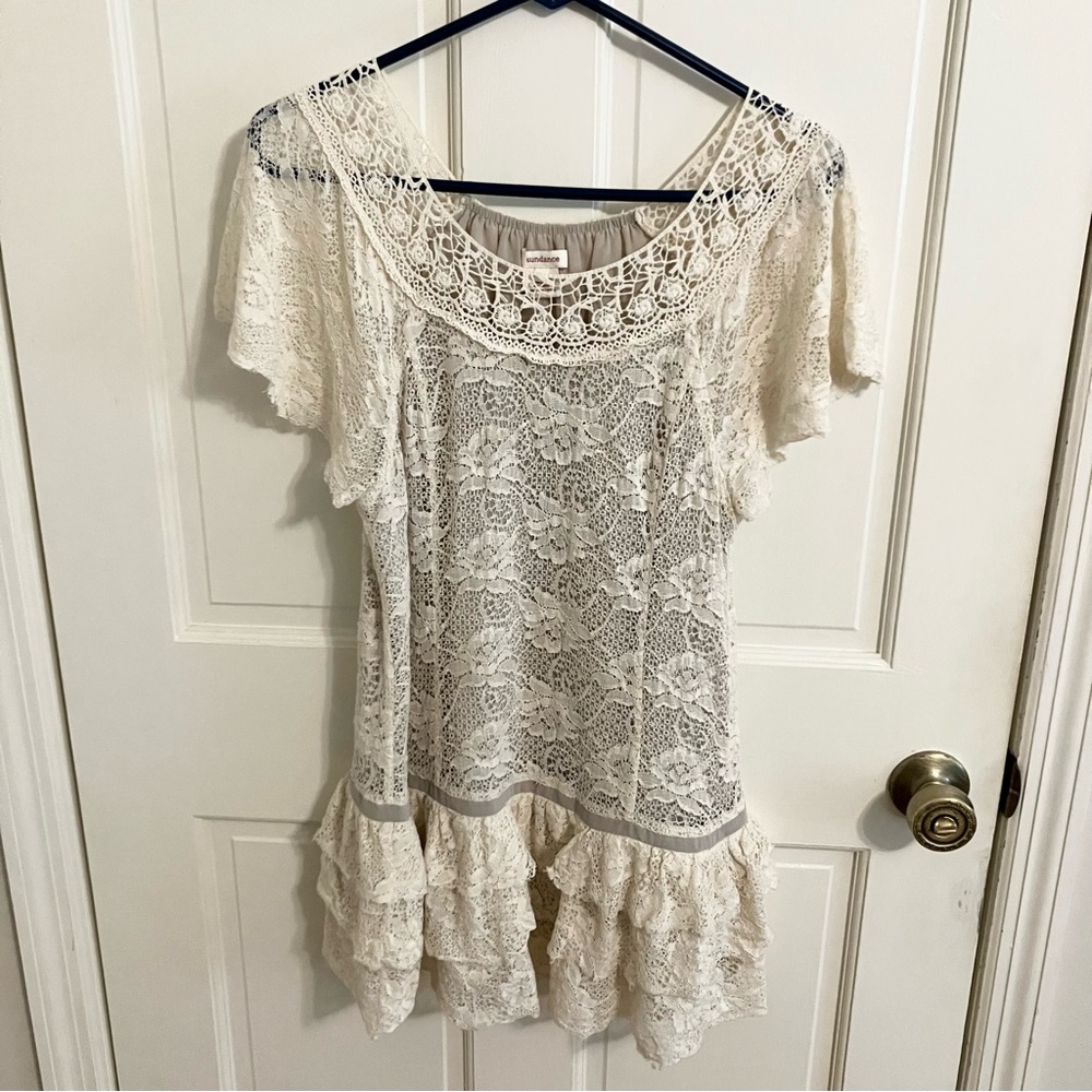 Sundance Lace ruffle hem blouse